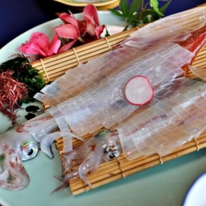 ヤリイカにはアニサキスがいるので生で食べてはいけない